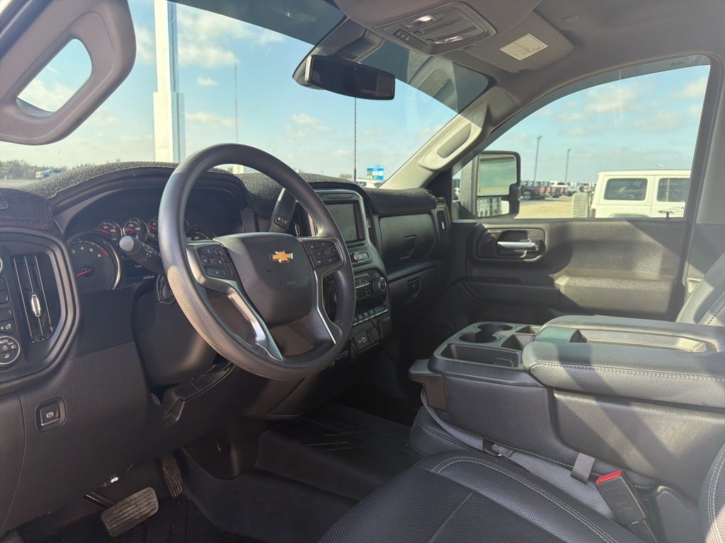 2022 Chevrolet Silverado 2500HD 4WD Crew Cab Standard Bed Custom