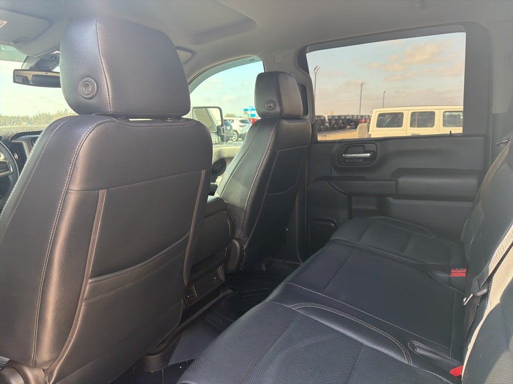 2022 Chevrolet Silverado 2500HD 4WD Crew Cab Standard Bed Custom