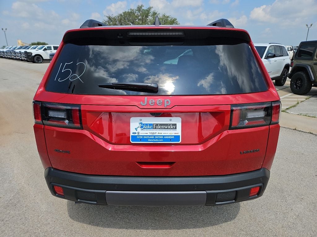 2026 Jeep Cherokee CHEROKEE LAREDO 4X4