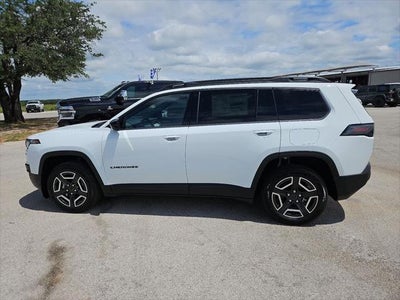 2026 Jeep Cherokee CHEROKEE LAREDO 4X4