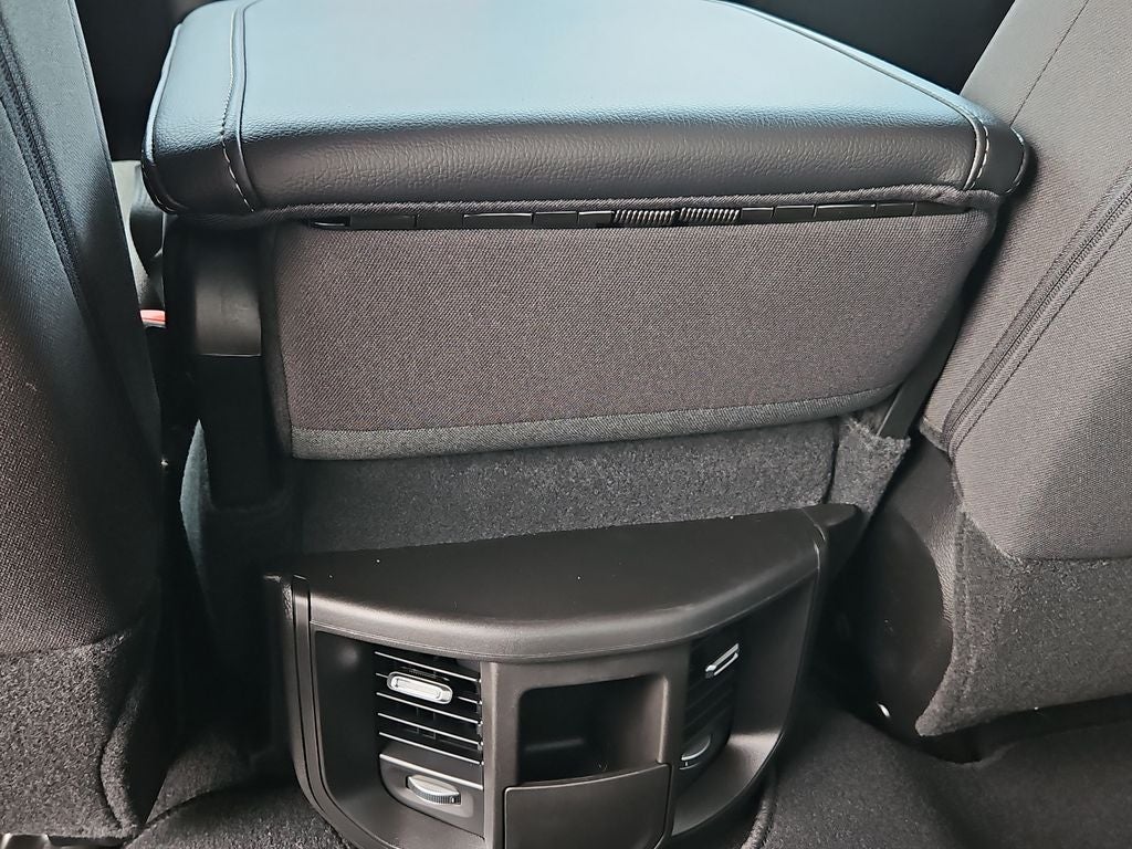 2026 RAM 2500 RAM 2500 TRADESMAN CREW CAB 4X4 6'4' BOX