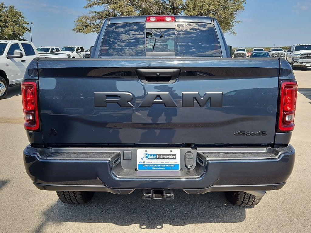2027 RAM 2500 RAM 2500 BLACK EXPRESS CREW CAB 4X4 6'4' BOX