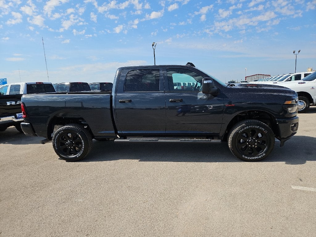 2027 RAM 2500 RAM 2500 BLACK EXPRESS CREW CAB 4X4 6'4' BOX