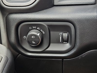 2026 RAM 2500 RAM 2500 TRADESMAN CREW CAB 4X4 6'4' BOX