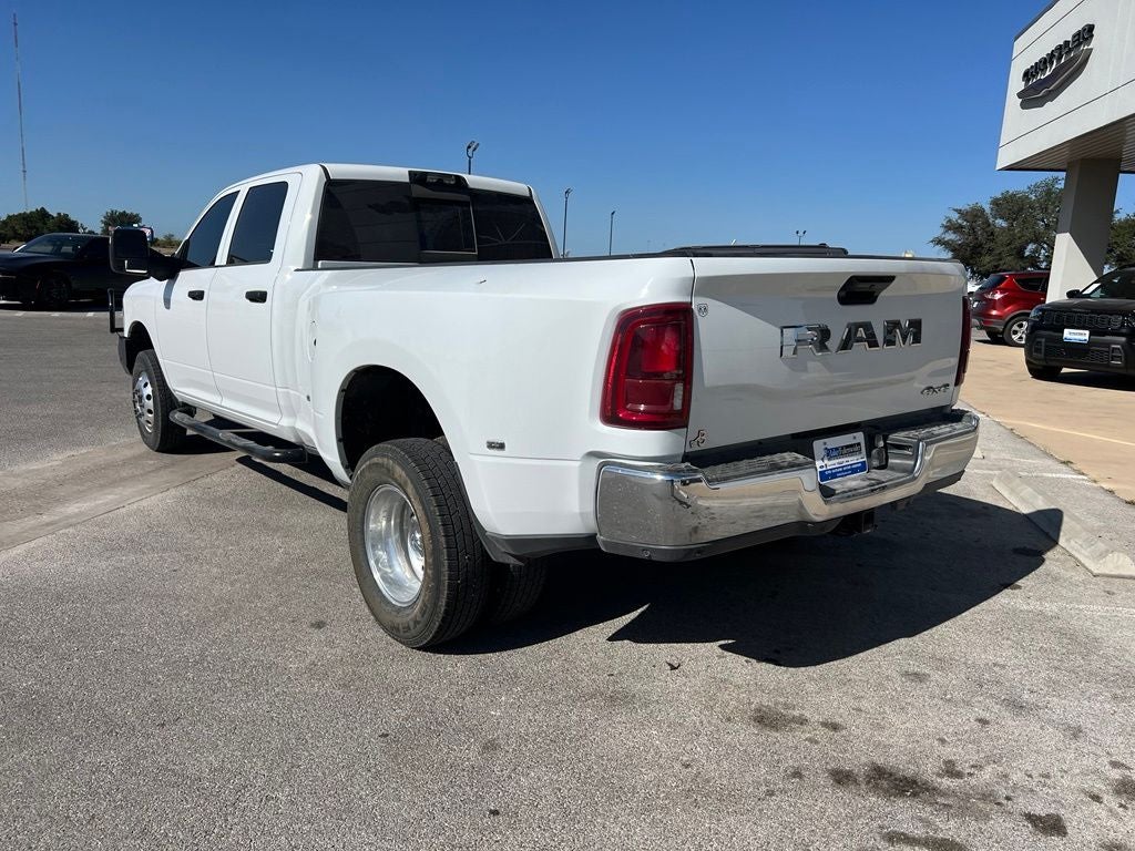 2026 RAM 3500 Tradesman Crew Cab 4x4 8' Box