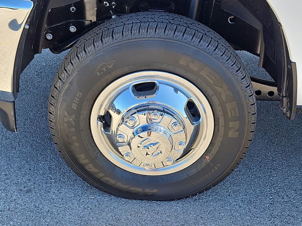 2027 RAM 3500 RAM 3500 TRADESMAN CREW CAB 4X4 8' BOX
