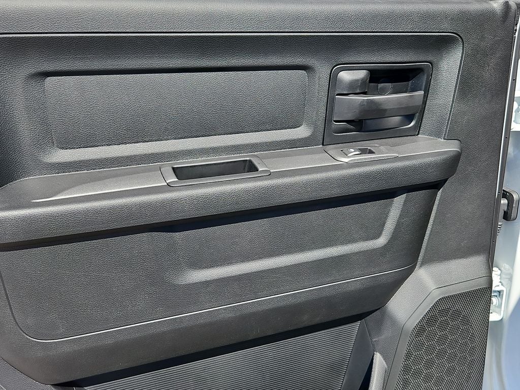 2027 RAM 3500 RAM 3500 TRADESMAN CREW CAB 4X4 8' BOX