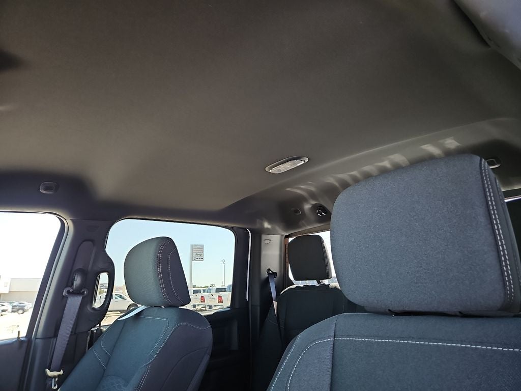 2027 RAM 3500 RAM 3500 TRADESMAN CREW CAB 4X4 8' BOX