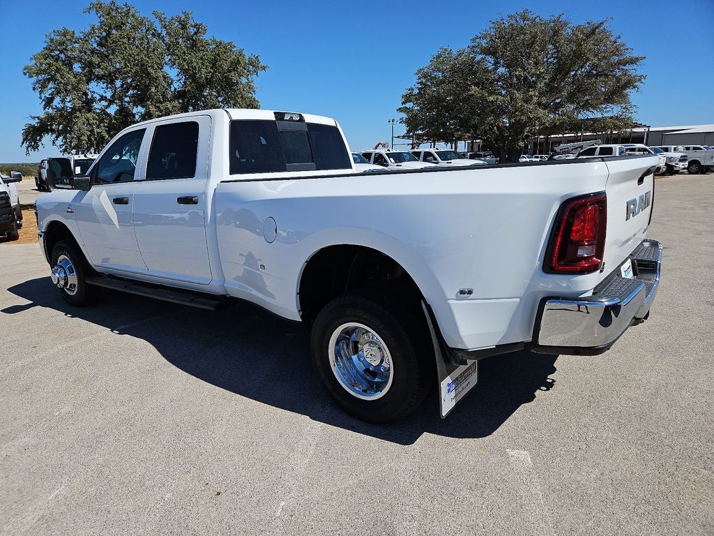 2027 RAM 3500 RAM 3500 TRADESMAN CREW CAB 4X4 8' BOX