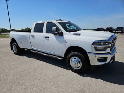 2026 RAM 3500 RAM 3500 TRADESMAN CREW CAB 4X4 8' BOX