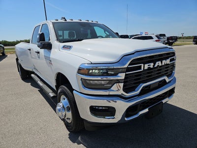 2026 RAM 3500 RAM 3500 TRADESMAN CREW CAB 4X4 8' BOX