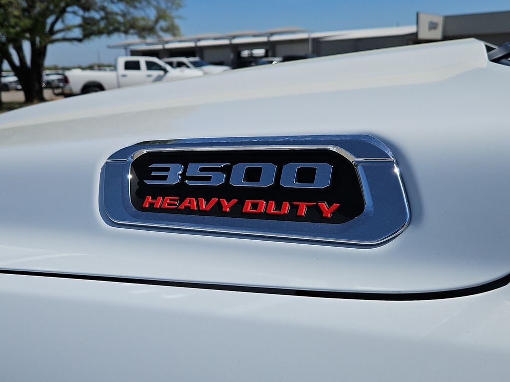 2026 RAM 3500 RAM 3500 TRADESMAN CREW CAB 4X4 8' BOX