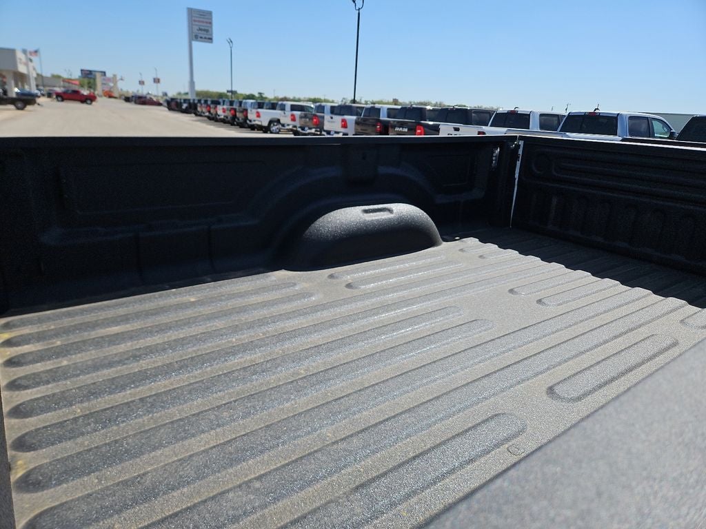 2026 RAM 3500 RAM 3500 TRADESMAN CREW CAB 4X4 8' BOX