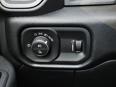 2026 RAM 3500 RAM 3500 TRADESMAN CREW CAB 4X4 8' BOX