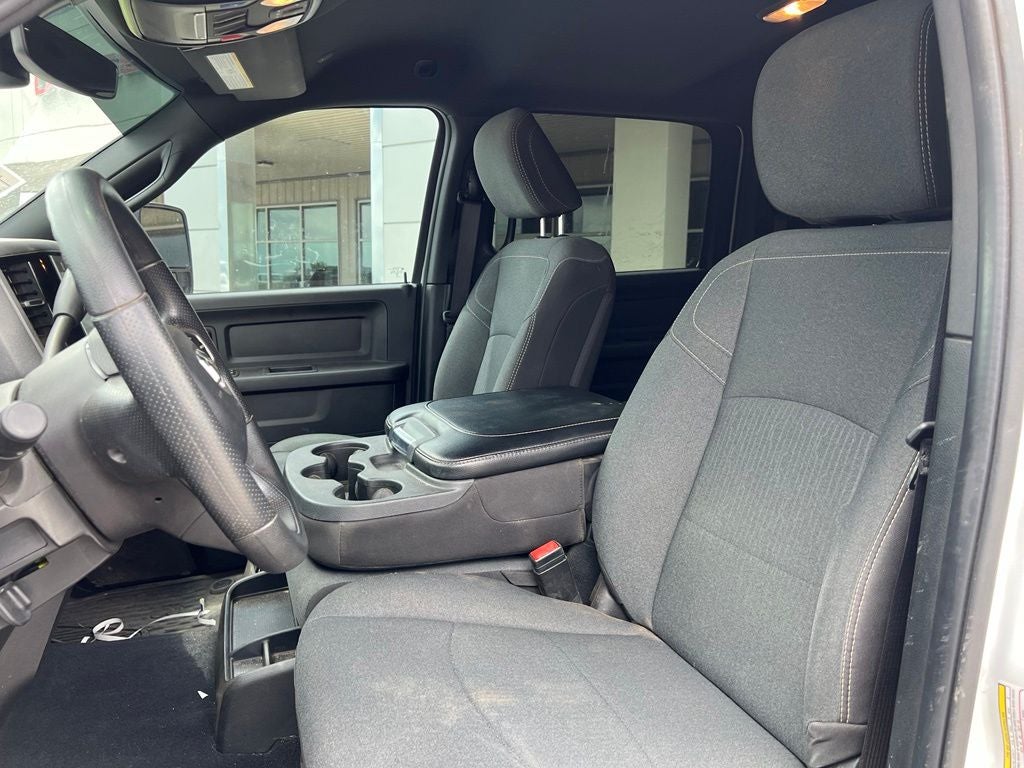 2024 RAM 3500 Tradesman Crew Cab 4x4 8' Box