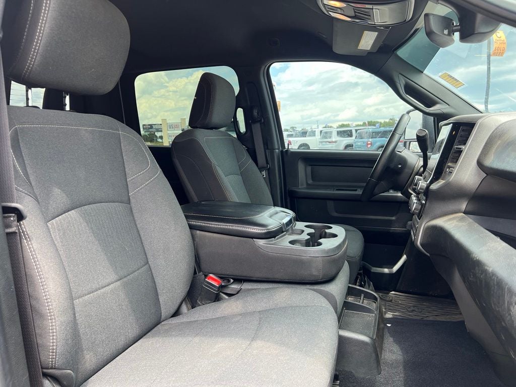 2024 RAM 3500 Tradesman Crew Cab 4x4 8' Box