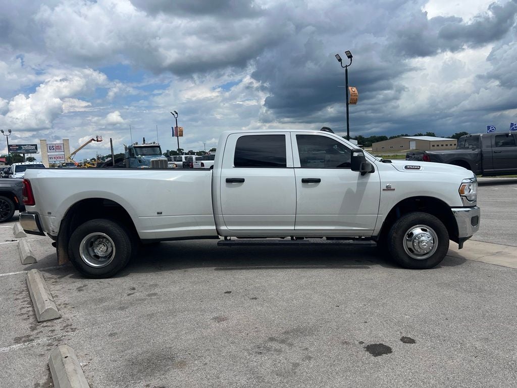 2024 RAM 3500 Tradesman Crew Cab 4x4 8' Box