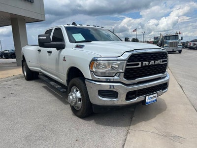 2024 RAM 3500 Tradesman Crew Cab 4x4 8' Box