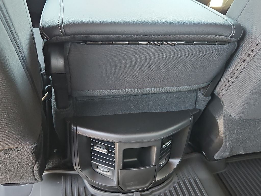 2026 RAM 3500 RAM 3500 TRADESMAN CREW CAB 4X4 8' BOX