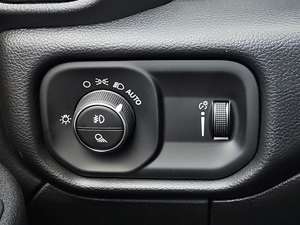 2026 RAM 3500 RAM 3500 TRADESMAN CREW CAB 4X4 8' BOX