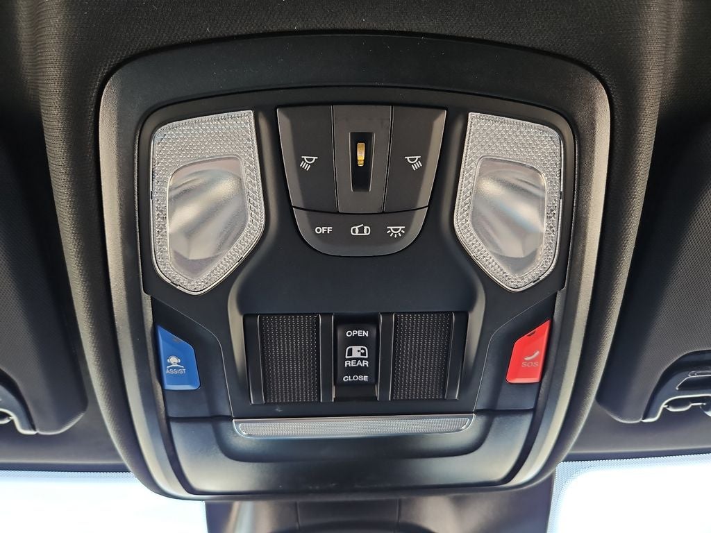 2026 RAM 3500 RAM 3500 TRADESMAN CREW CAB 4X4 8' BOX