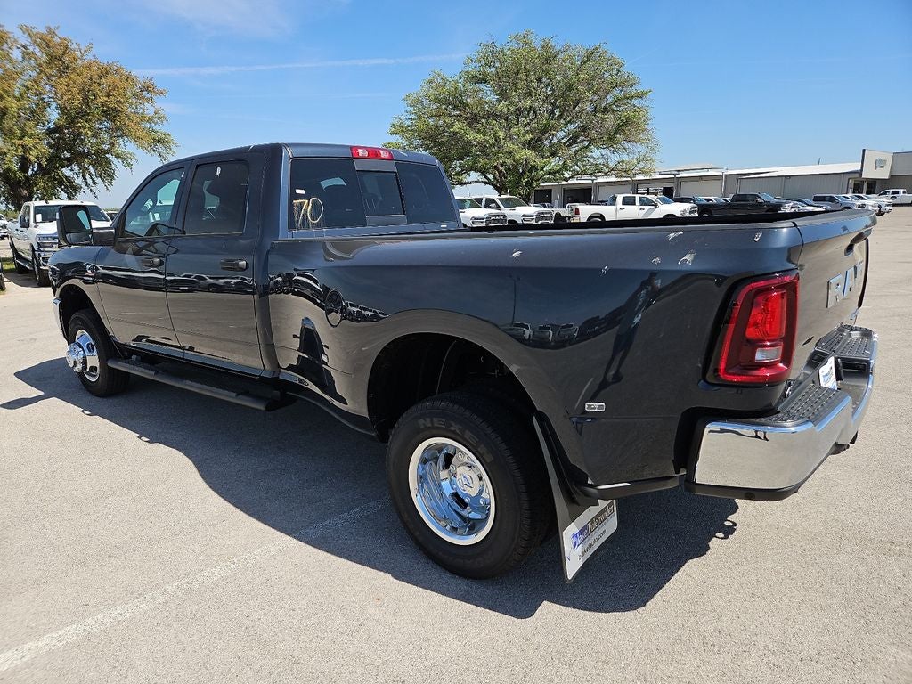 2026 RAM 3500 RAM 3500 TRADESMAN CREW CAB 4X4 8' BOX