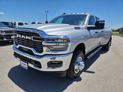 2026 RAM 3500 RAM 3500 TRADESMAN CREW CAB 4X4 8' BOX