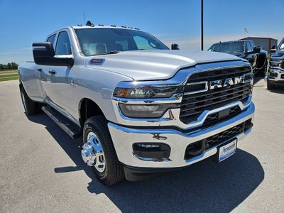 2026 RAM 3500 RAM 3500 TRADESMAN CREW CAB 4X4 8' BOX