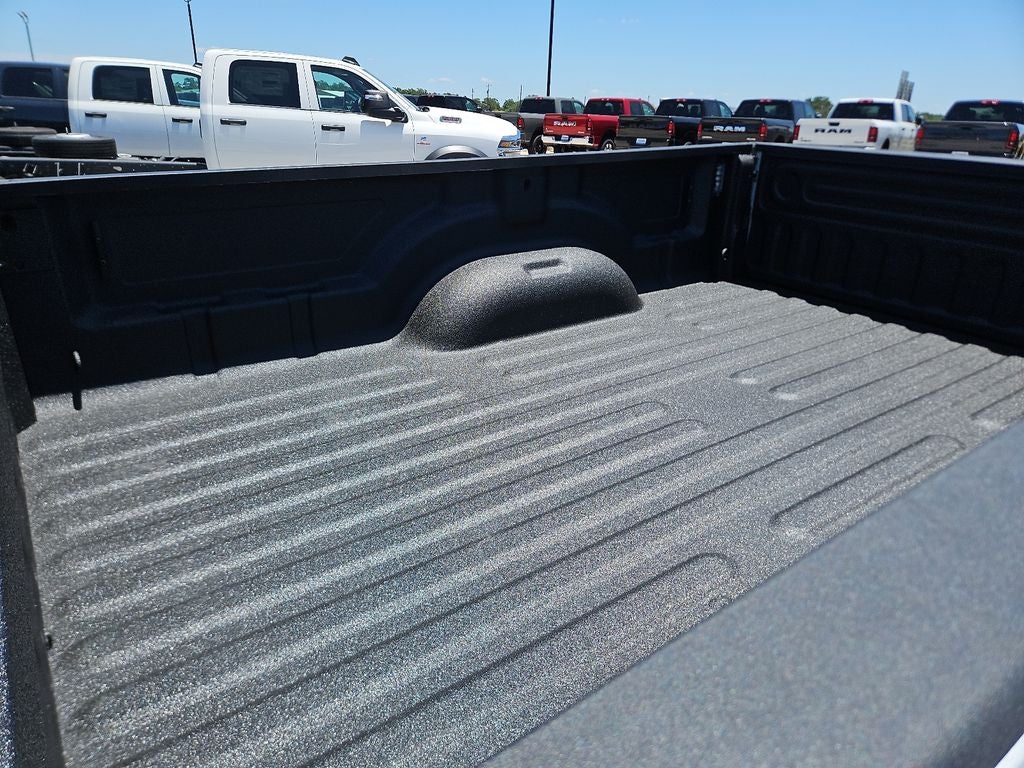 2026 RAM 3500 RAM 3500 TRADESMAN CREW CAB 4X4 8' BOX