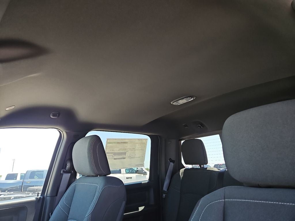 2026 RAM 3500 RAM 3500 TRADESMAN CREW CAB 4X4 8' BOX