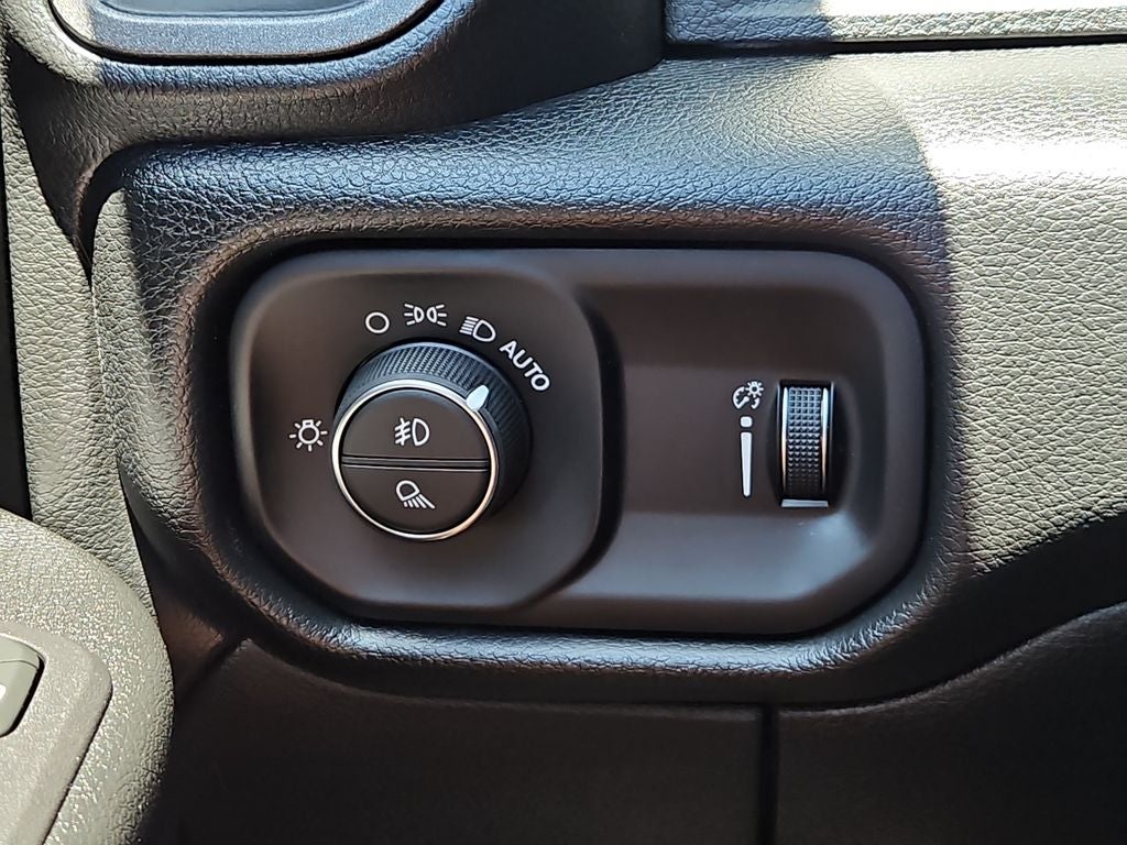2026 RAM 3500 RAM 3500 TRADESMAN CREW CAB 4X4 8' BOX