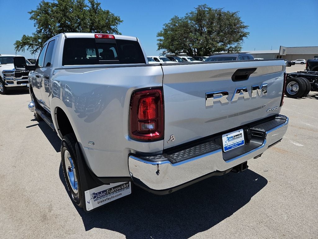 2026 RAM 3500 RAM 3500 TRADESMAN CREW CAB 4X4 8' BOX