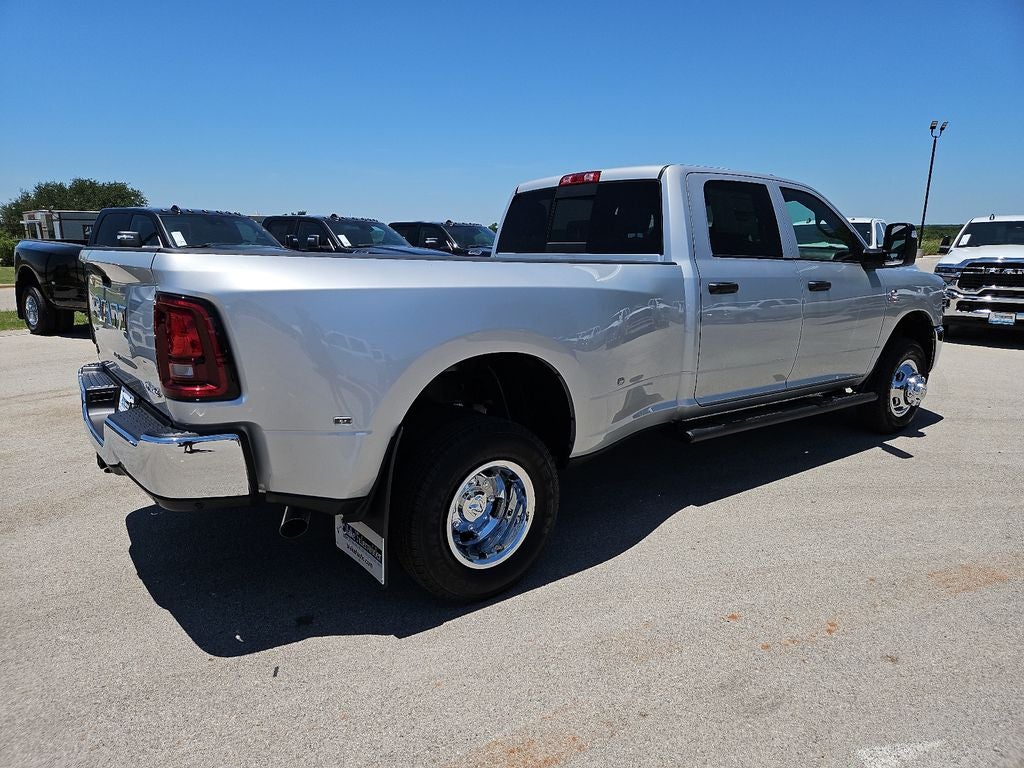 2026 RAM 3500 RAM 3500 TRADESMAN CREW CAB 4X4 8' BOX