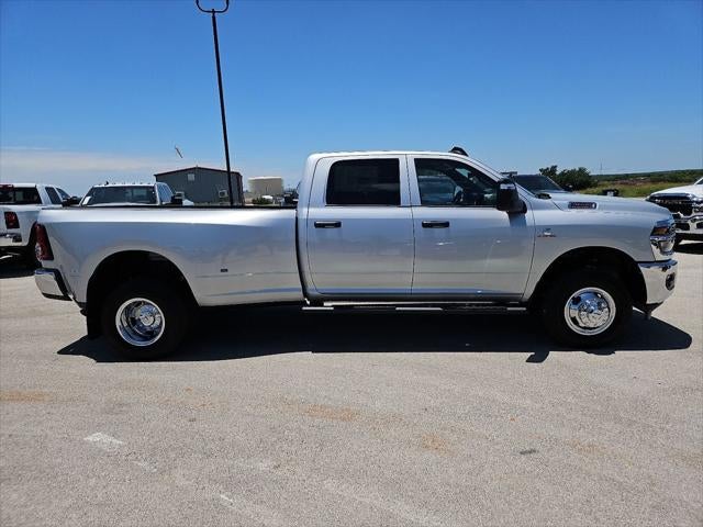 2026 RAM 3500 RAM 3500 TRADESMAN CREW CAB 4X4 8' BOX