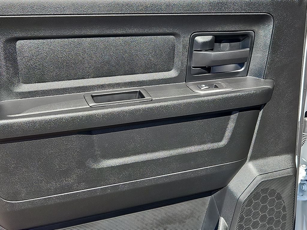 2027 RAM 3500 RAM 3500 TRADESMAN CREW CAB 4X4 8' BOX