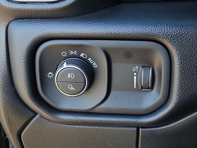 2026 RAM 3500 RAM 3500 TRADESMAN CREW CAB 4X4 8' BOX