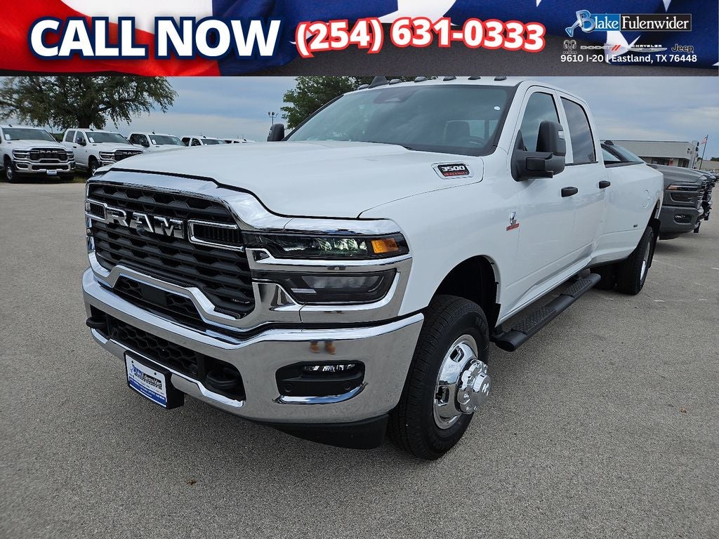 2026 RAM 3500 RAM 3500 TRADESMAN CREW CAB 4X4 8' BOX