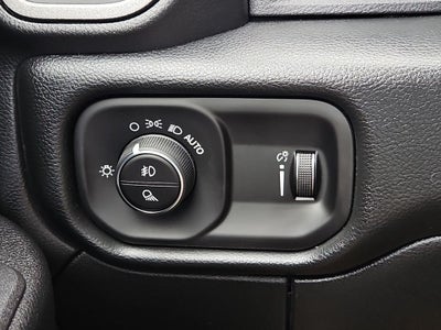 2026 RAM 3500 RAM 3500 TRADESMAN CREW CAB 4X4 8' BOX