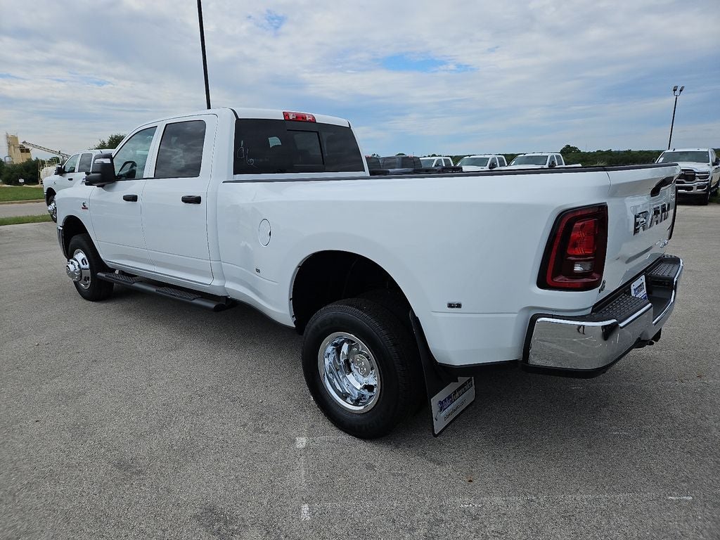 2026 RAM 3500 RAM 3500 TRADESMAN CREW CAB 4X4 8' BOX