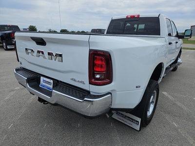 2026 RAM 3500 RAM 3500 TRADESMAN CREW CAB 4X4 8' BOX