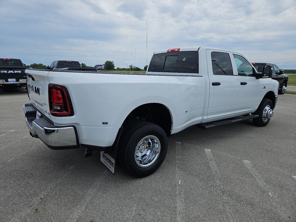 2026 RAM 3500 RAM 3500 TRADESMAN CREW CAB 4X4 8' BOX
