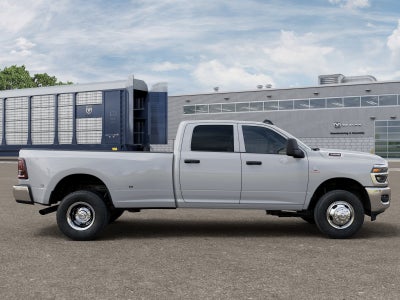 2026 RAM 3500 RAM 3500 TRADESMAN CREW CAB 4X4 8' BOX