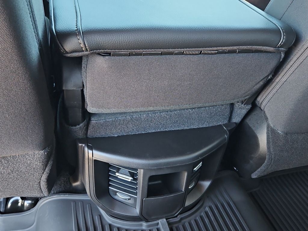 2026 RAM 3500 RAM 3500 TRADESMAN CREW CAB 4X4 8' BOX