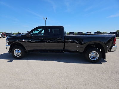 2026 RAM 3500 RAM 3500 TRADESMAN CREW CAB 4X4 8' BOX