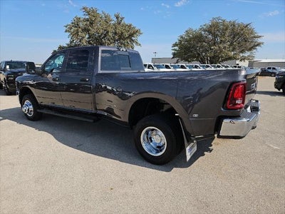 2027 RAM 3500 RAM 3500 TRADESMAN CREW CAB 4X4 8' BOX
