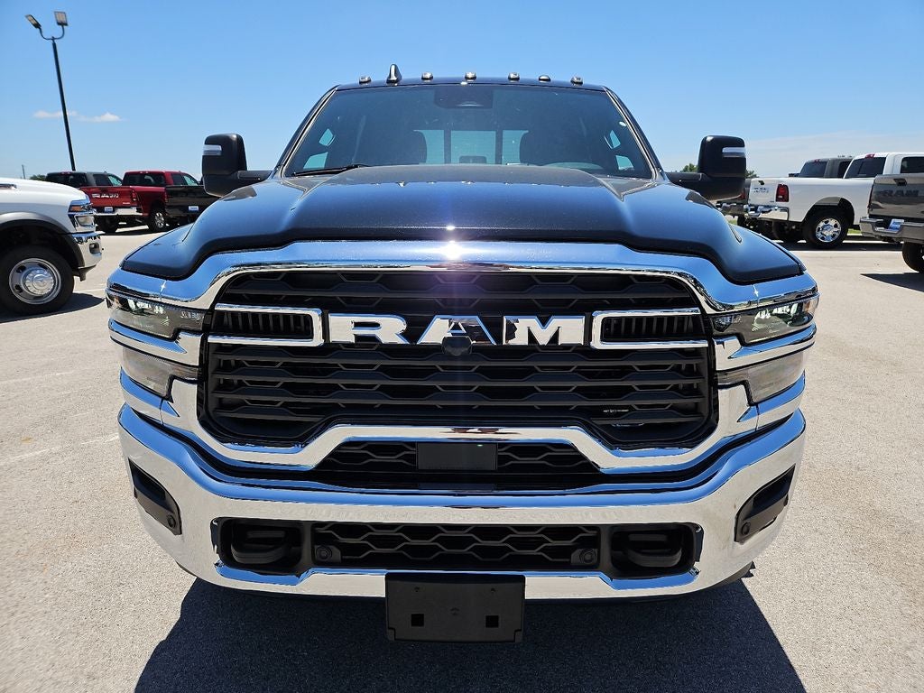 2026 RAM 3500 RAM 3500 TRADESMAN CREW CAB 4X4 8' BOX