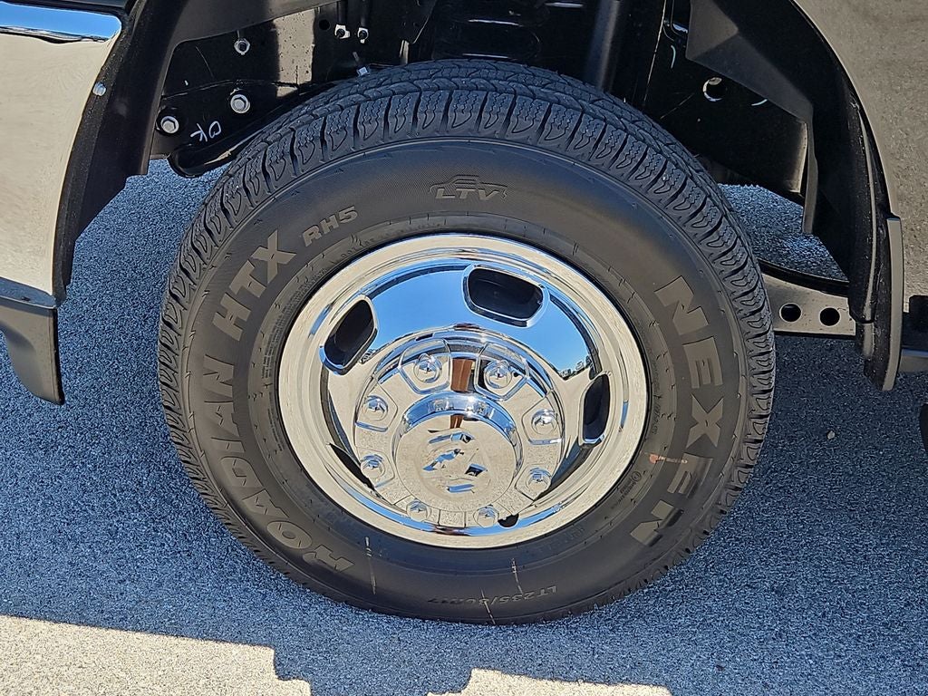 2026 RAM 3500 RAM 3500 TRADESMAN CREW CAB 4X4 8' BOX