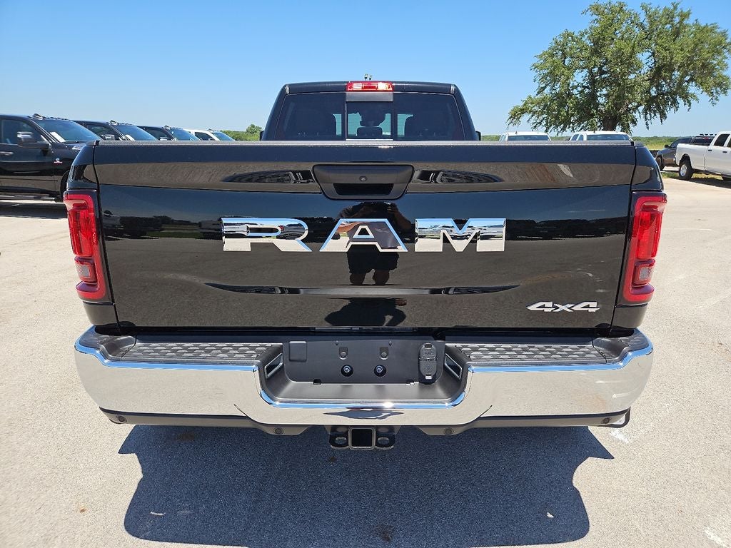 2026 RAM 3500 RAM 3500 TRADESMAN CREW CAB 4X4 8' BOX