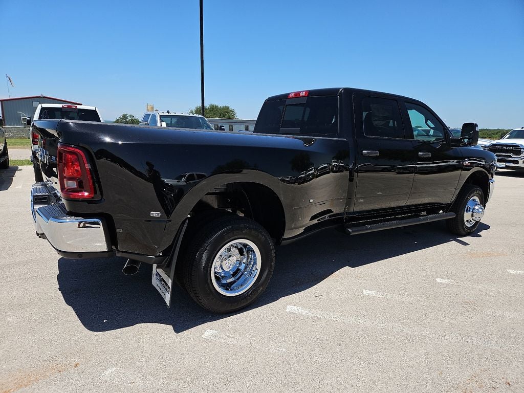 2026 RAM 3500 RAM 3500 TRADESMAN CREW CAB 4X4 8' BOX
