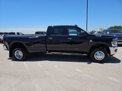 2026 RAM 3500 RAM 3500 TRADESMAN CREW CAB 4X4 8' BOX